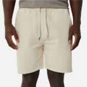 John Elliott Sweatshorts in Salt